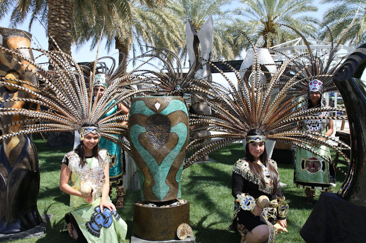 Indian Wells Arts Festival ... where Art is a Happening!